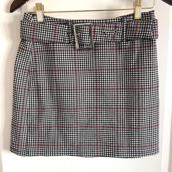 Joe Benbasset Dresses & Skirts - Joe Benbasset Women's Plaid Buckle Mini White Black Skirt Skort Size L